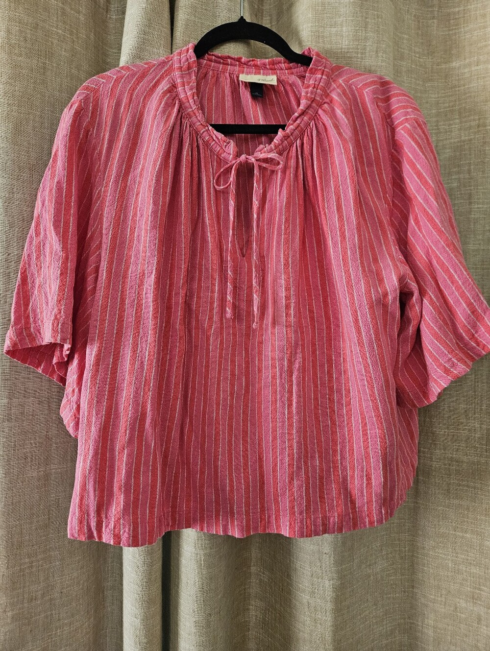 Universal Thread Pink/Red Striped Blouse Medium Linen/Rayon